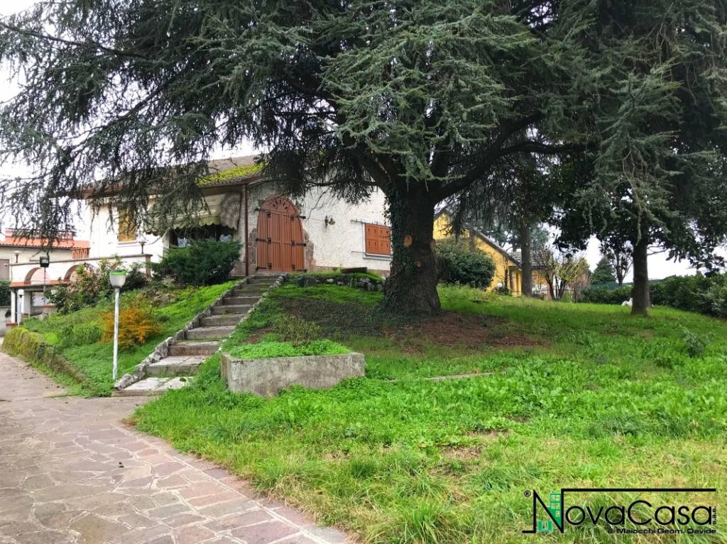 Villa in vendita a Castiglione d'Adda via Antonio Gramsci