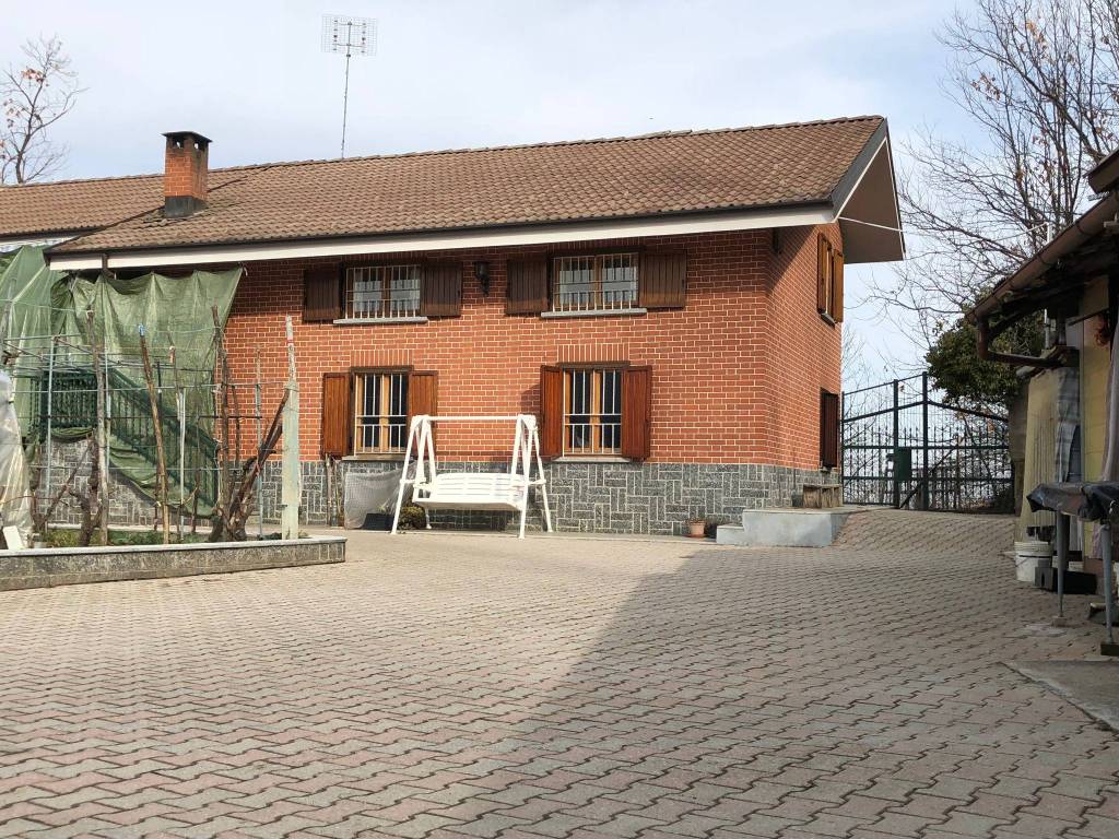 Casa Indipendente in vendita a Frabosa Sottana via Baracchi, 32