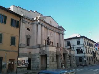 Negozio in in affitto da privato a pistoia corso antonio gramsci