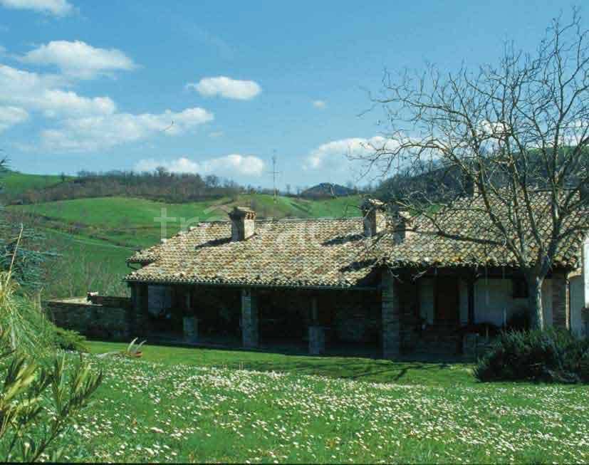 Casale in in vendita da privato a Urbino via Ca' Raniero, 3