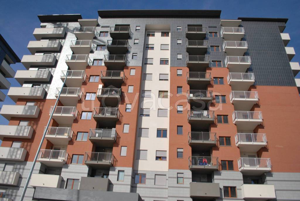 Appartamento in vendita a Torino strada del Portone, 35