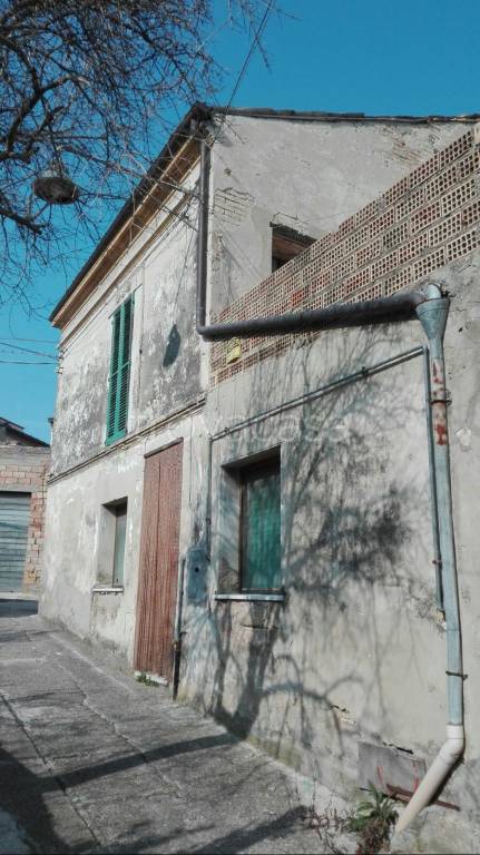 Casa Indipendente in in vendita da privato a Frisa via Roma, 12
