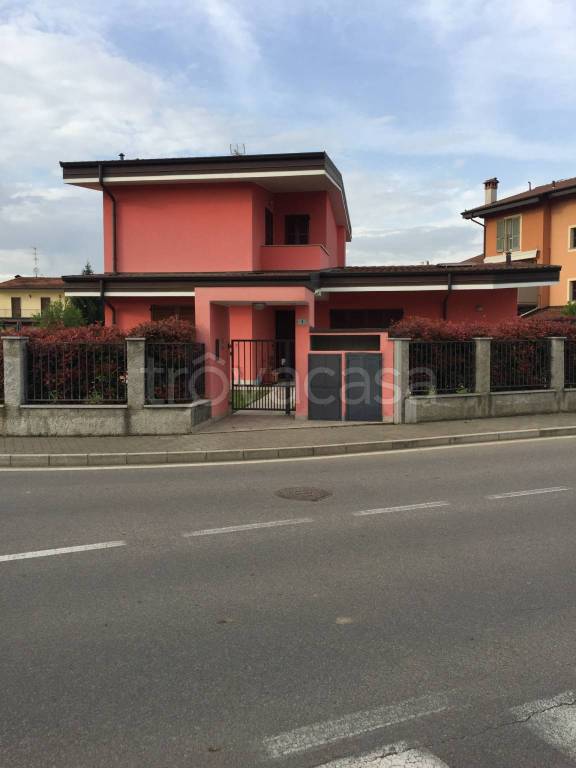Villa in vendita a Treviglio via Bressana