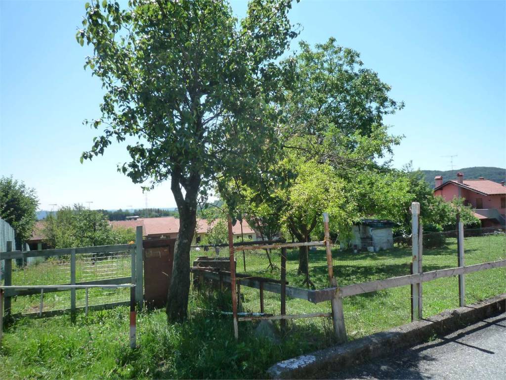 Terreno Residenziale in vendita a Nebbiuno