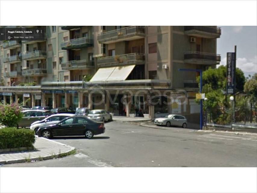 Negozio in vendita a Reggio di Calabria viale della Libertà