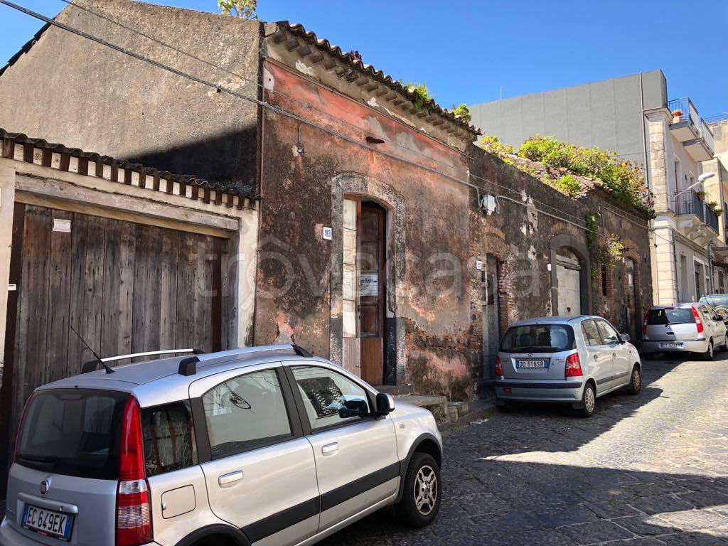 Terreno Residenziale in vendita a Misterbianco via Camillo Benso di Cavour, 161