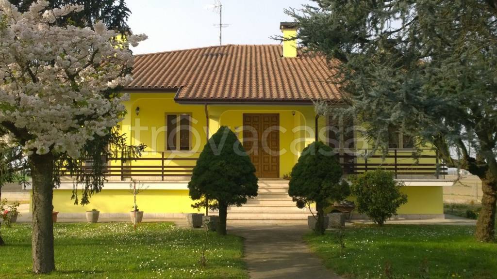 Villa in in vendita da privato a Castelguglielmo via Precona, 921