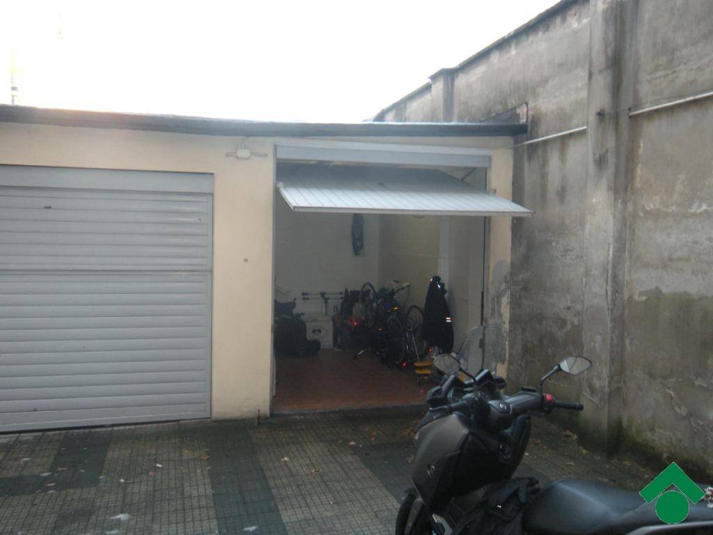 Garage in vendita a Torino via padova, 9
