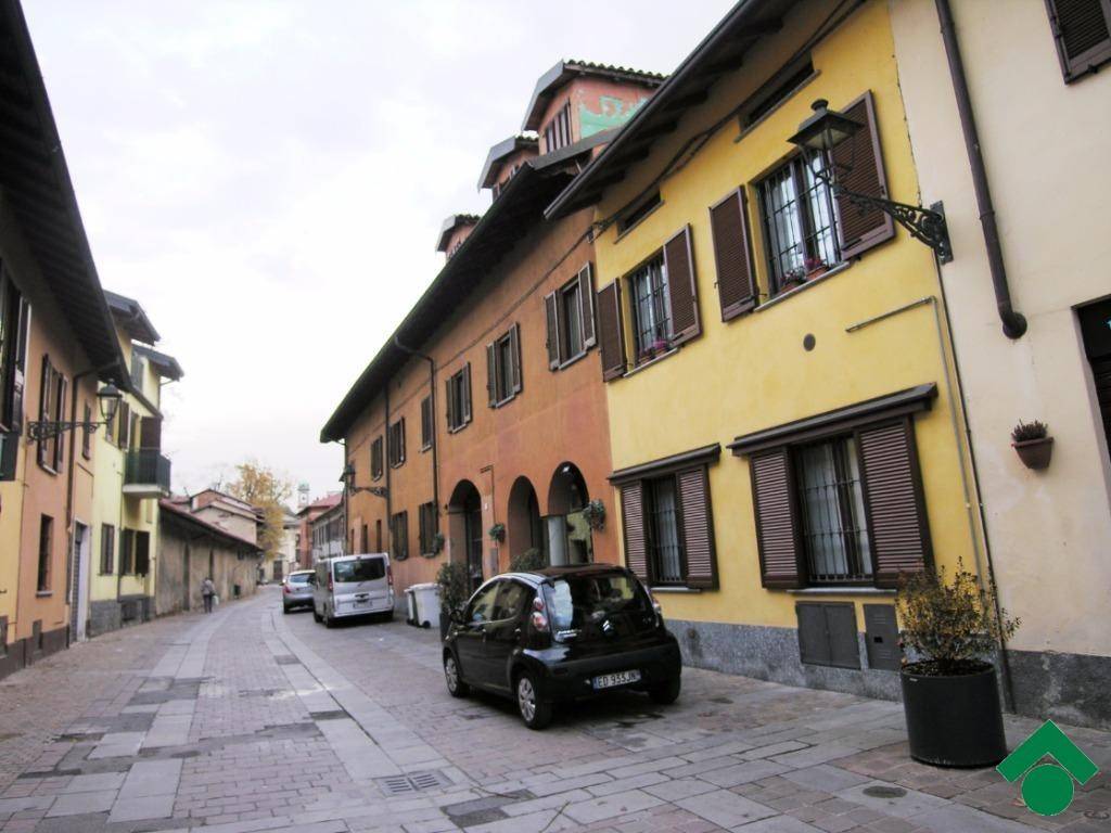 Garage in vendita a Cormano via Alessandro Manzoni, 24