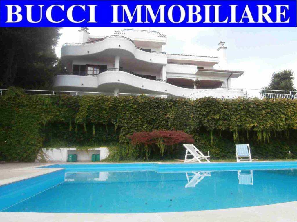 Villa in vendita a Montesilvano via Gran Paradiso