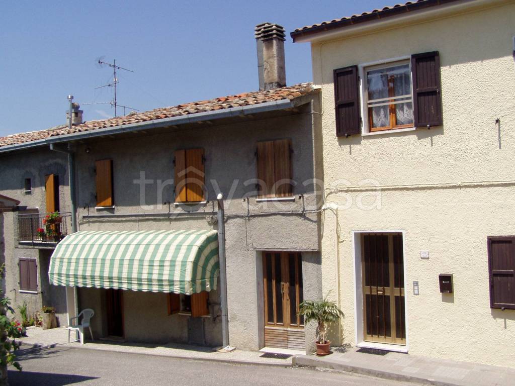 Casa Indipendente in vendita a Maiolo località Lombardi, 120