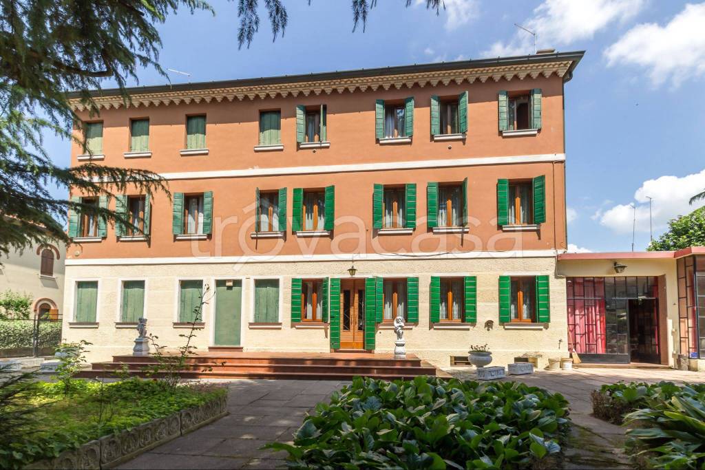 Villa in in vendita da privato a Mogliano Veneto via Fiume