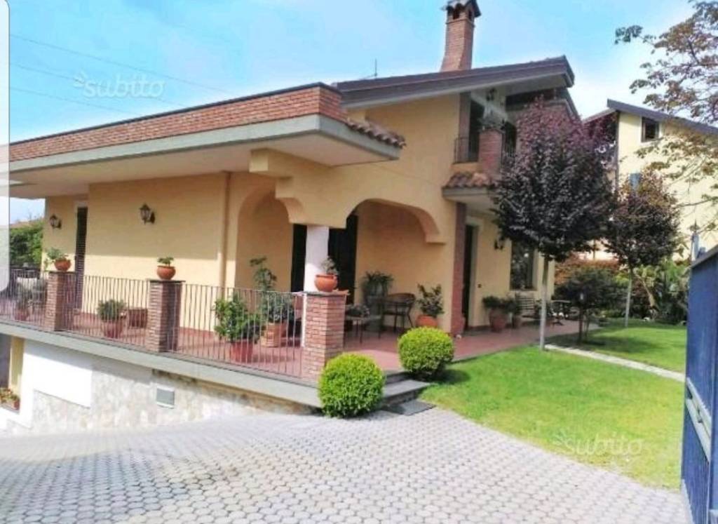 Villa in in vendita da privato ad Aci Sant'Antonio via Scalazza Grande, 89