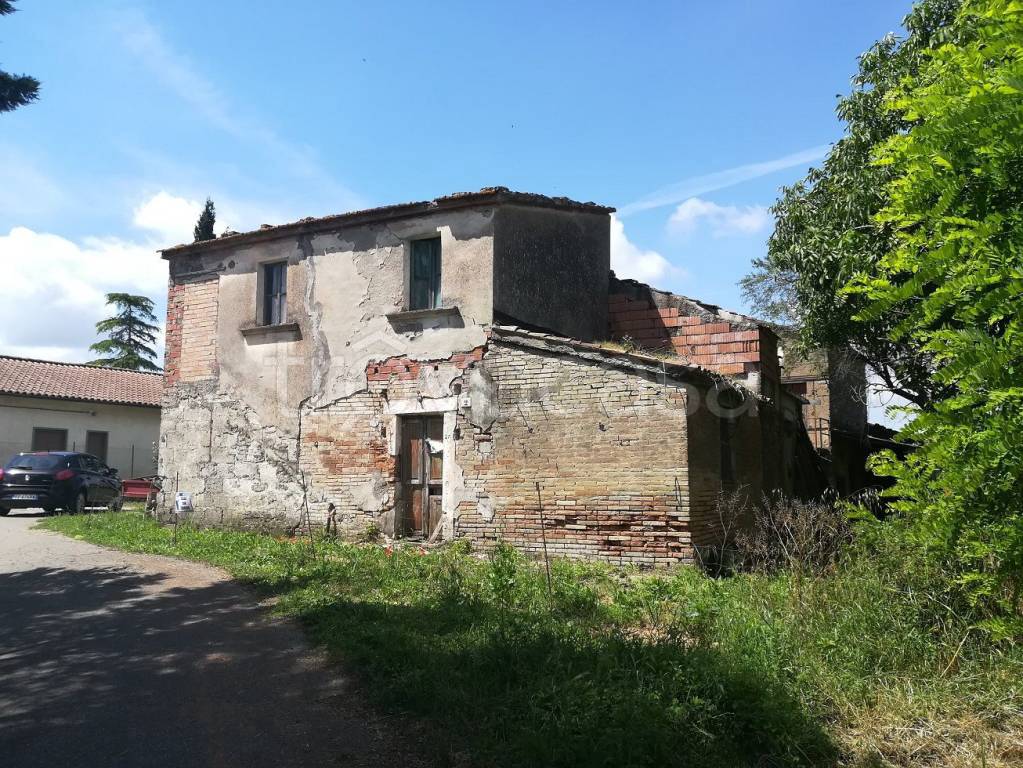 Casale in vendita ad Alviano vocabolo Pupigliano, 25