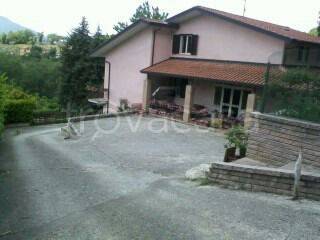 Villa in in vendita da privato a Lioni via Querce Nuove, 49