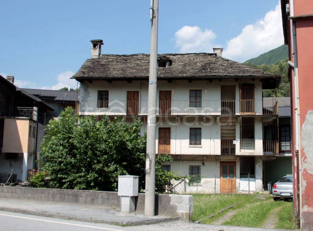 Casa Indipendente in vendita a Beura-Cardezza via Domodossola, 71