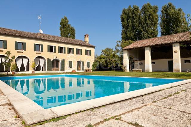 Villa in vendita a Venezia via Litomarino