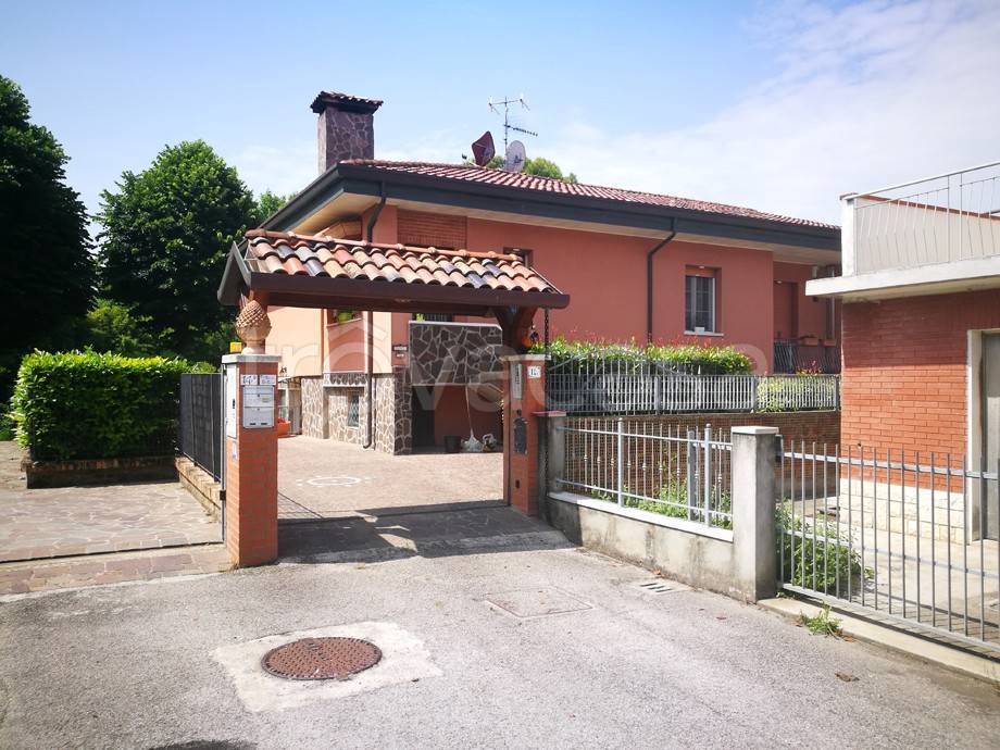 Villa Bifamiliare in vendita a Gabicce Mare