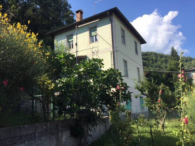 Villa Bifamiliare in vendita a Palanzano via Case Stocchi, 3