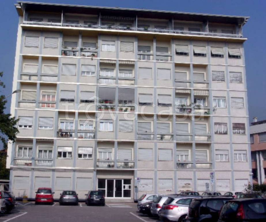 Filiale Bancaria in vendita a Verbania piazza Martiri Trarego snc
