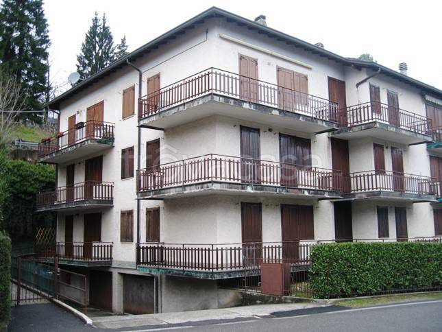Appartamento in vendita a Santa Brigida via Taleggio, 3