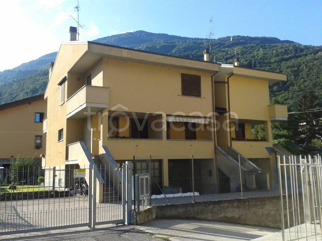 Villa a Schiera in vendita a Morbegno via Ganda, 75C