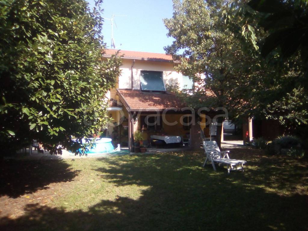 Villa in in vendita da privato a Trescore Cremasco viale Alcide De Gasperi, 28