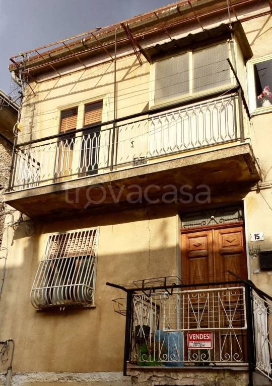 Casa Indipendente in in vendita da privato a Postiglione corso Vittorio Emanuele, 15