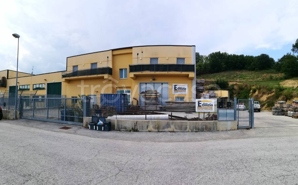 Capannone Industriale in vendita a Sassofeltrio via Enrico Mattei