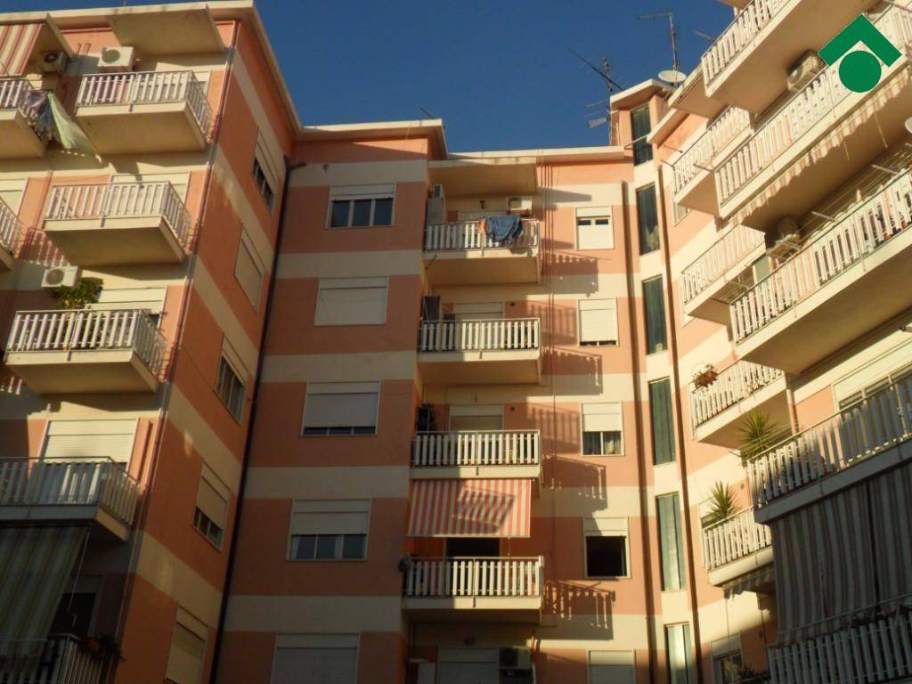 Appartamento in vendita a Reggio di Calabria via Nervesa, 31