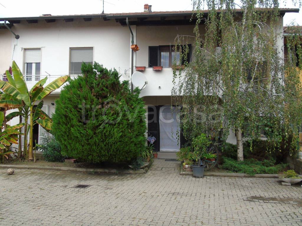 Villa a Schiera in in vendita da privato a Stroppiana via 1 Maggio, 1