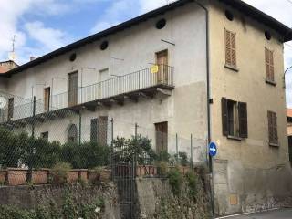 Casa indipendente in vendita ad azzate 