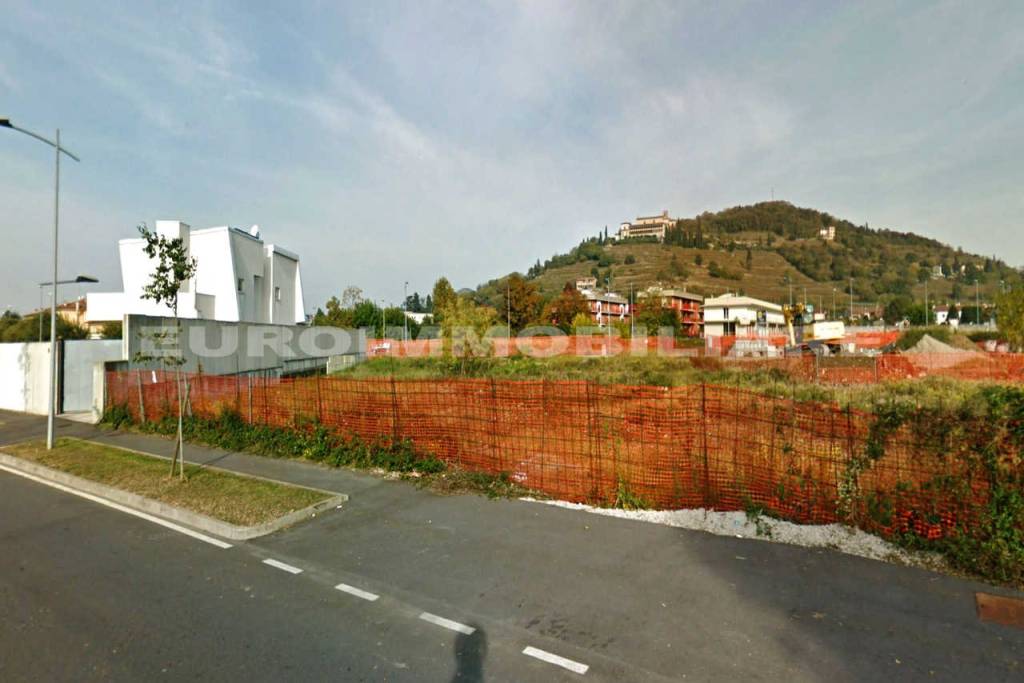 Terreno Residenziale in vendita a Rovato via Lazio