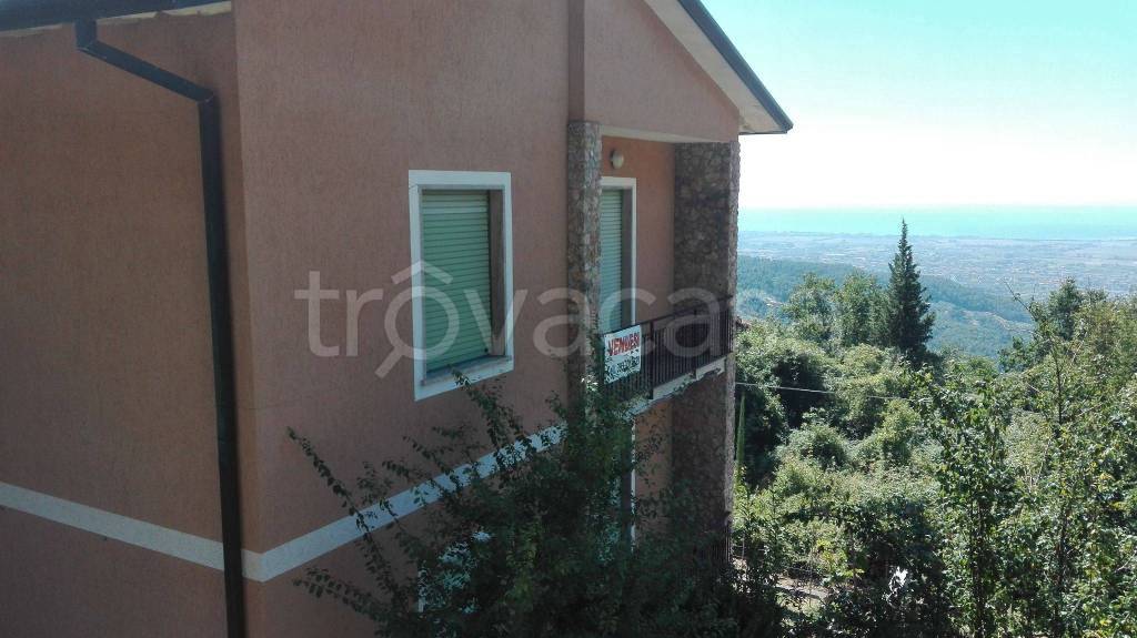 Appartamento in in vendita da privato a Castelnuovo Magra via Provinciale