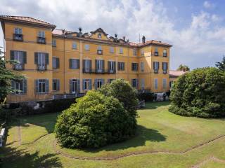 Albergo in vendita ad azzate via castello, 58f