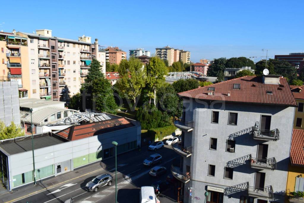 immagine annuncio 11 di 12