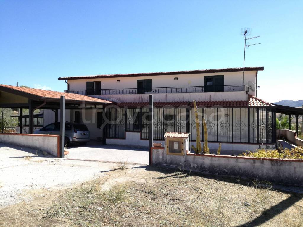Villa in in vendita da privato a Santa Cristina Gela via Madre Macrina Raparelli