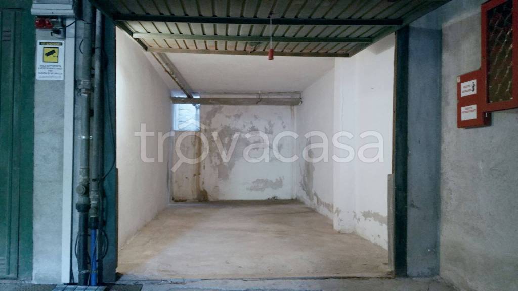 Garage in vendita ad Andora via Cristoforo Colombo, 11