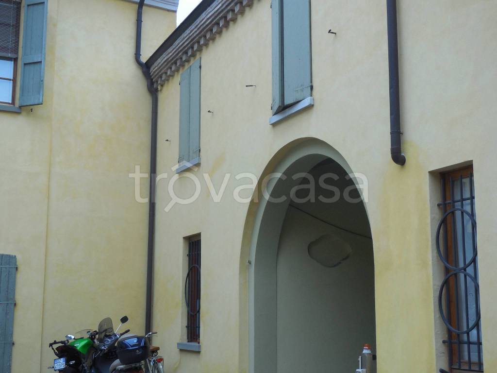 Casa Indipendente in vendita a Crema via Dante Alighieri, 33