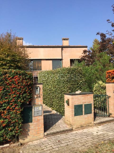 Villa in vendita a Zola Predosa via Torquato Tasso, 24
