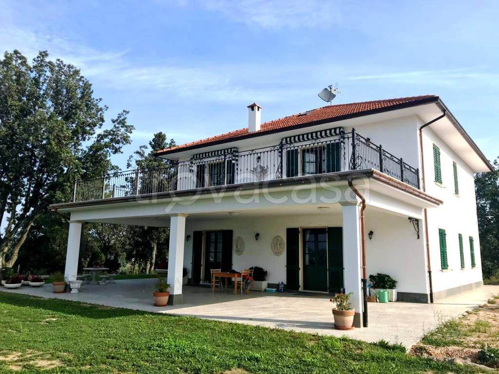 Villa in vendita a San Severino Marche località Granali