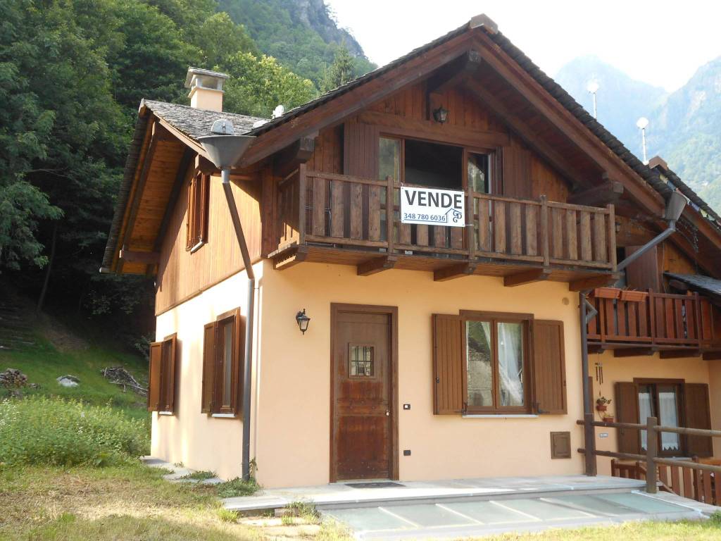 Villa in vendita a Campertogno frazione Rusa