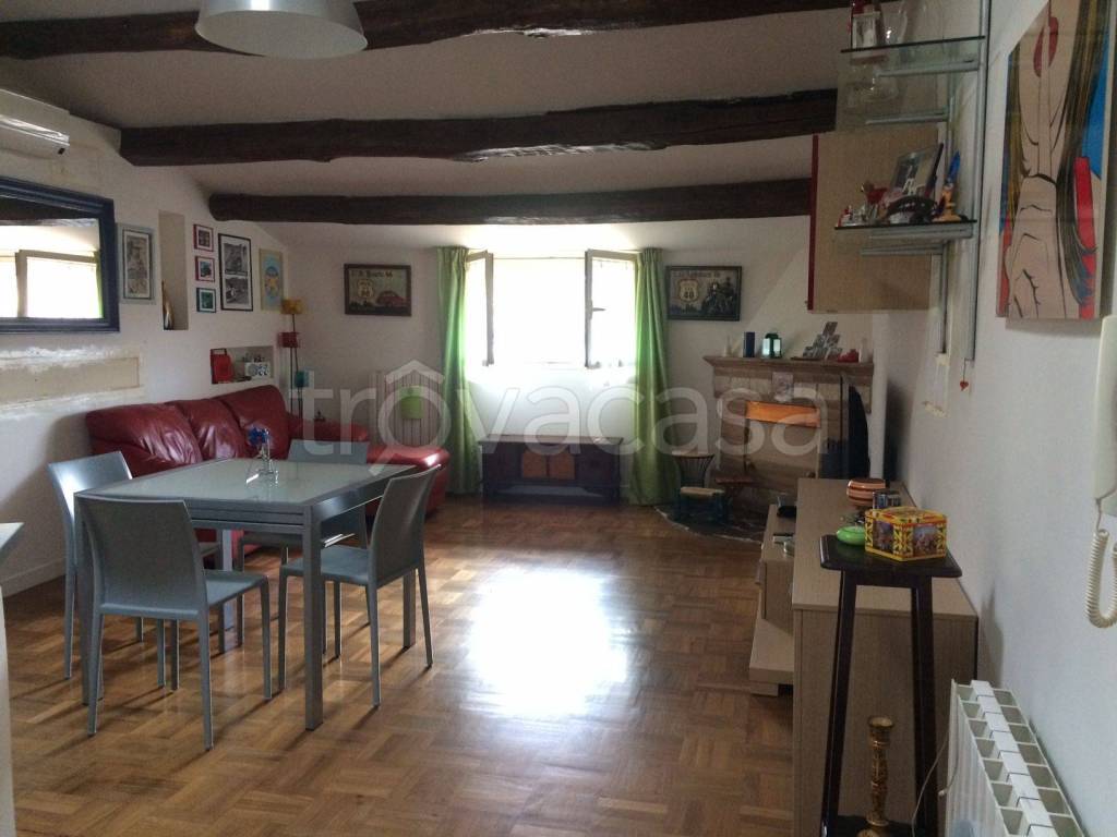 Appartamento in in vendita da privato a Rieti via del Forno, 14