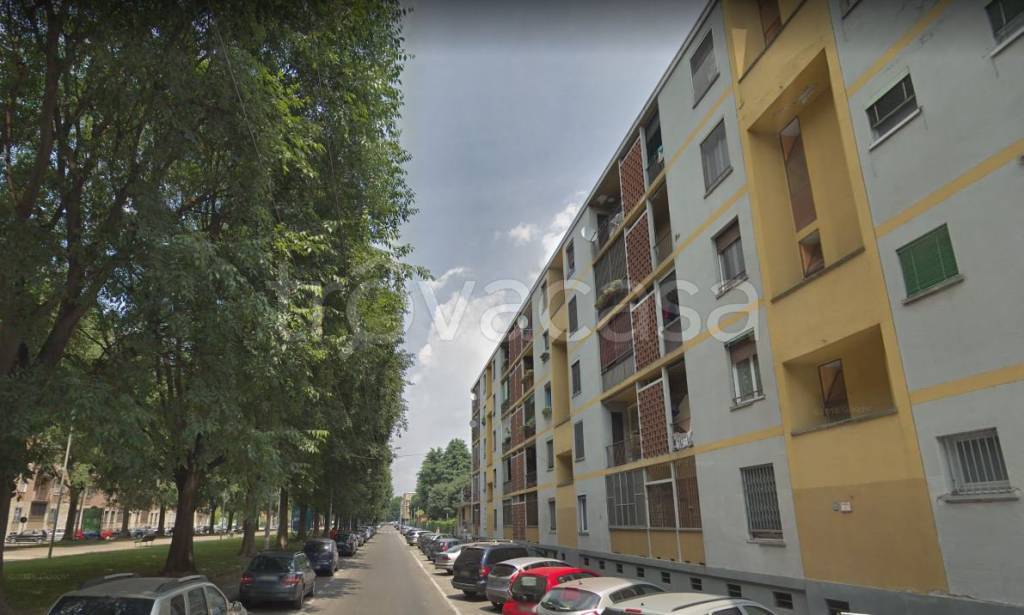 Appartamento all'asta a Milano viale Omero, 17