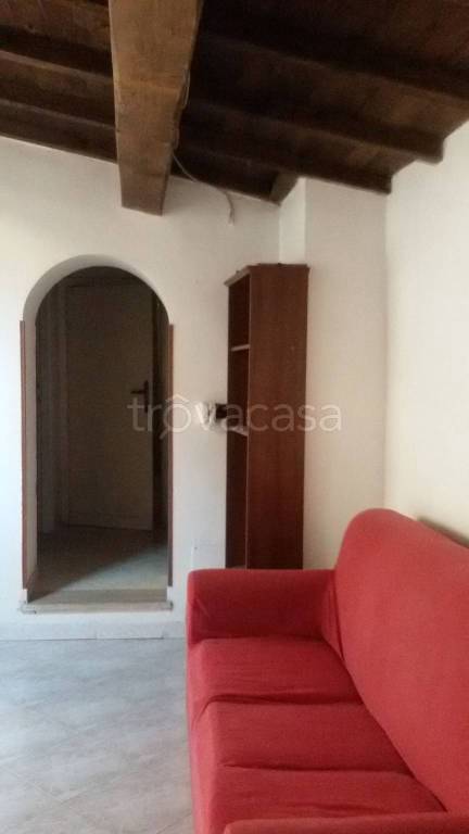 Appartamento in in vendita da privato a Castelnuovo di Farfa via Giuseppe Garibaldi, 11