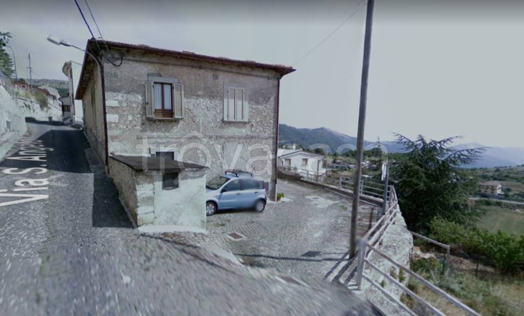Casale in in vendita da privato a Castel del Monte via Sant'Angelo