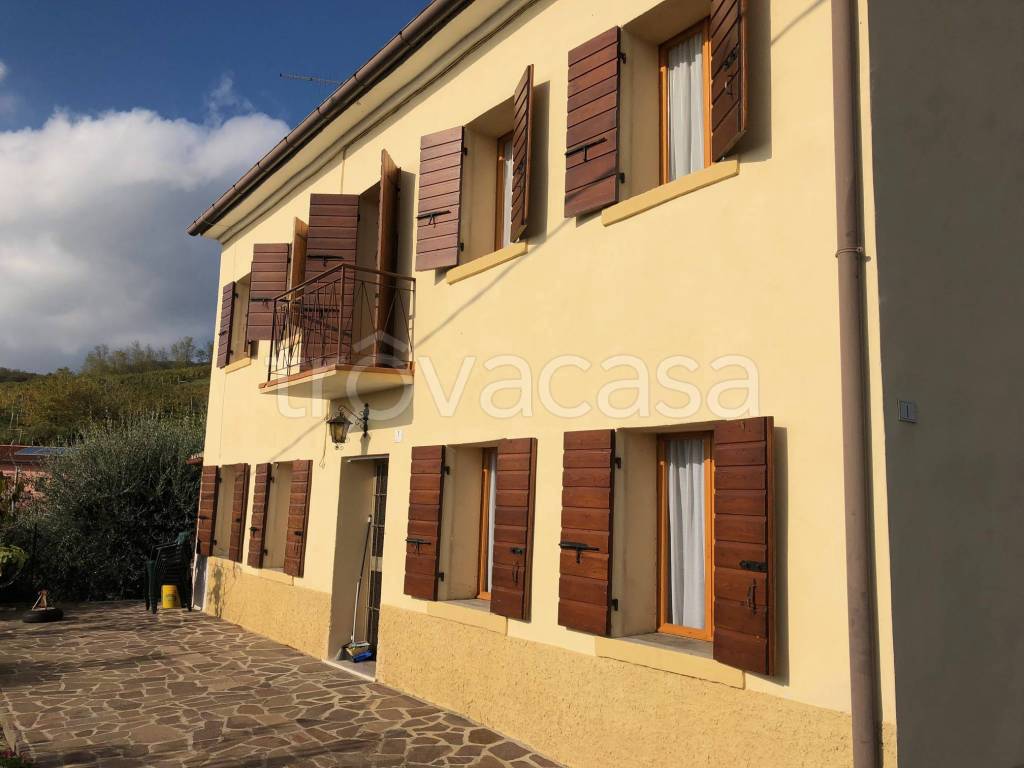 Villa in vendita a Cornuda via Valle in Colle