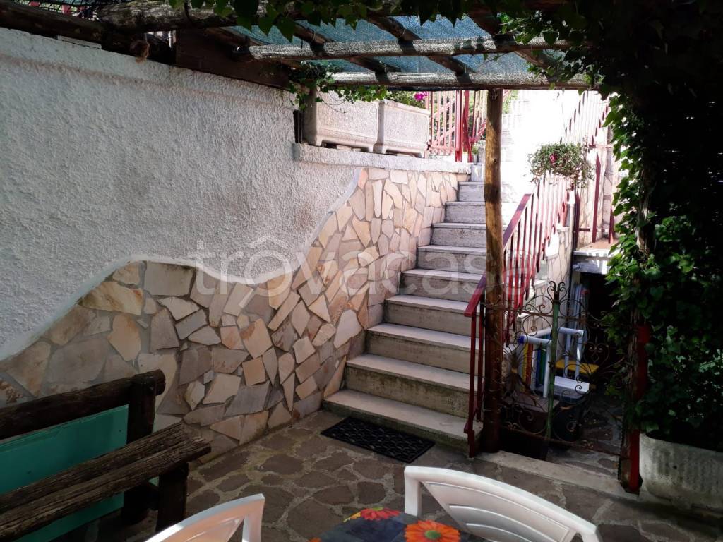 Villa a Schiera in in vendita da privato a Cappadocia via Ignazio Silone