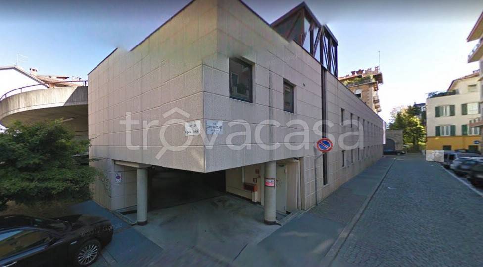 Garage in vendita a Biella via Cristoforo Colombo