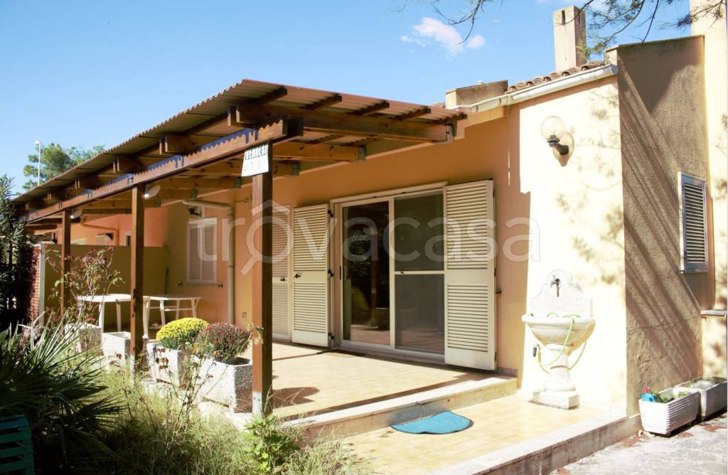 Villa Bifamiliare in in vendita da privato a Manfredonia località Sciali Zingari